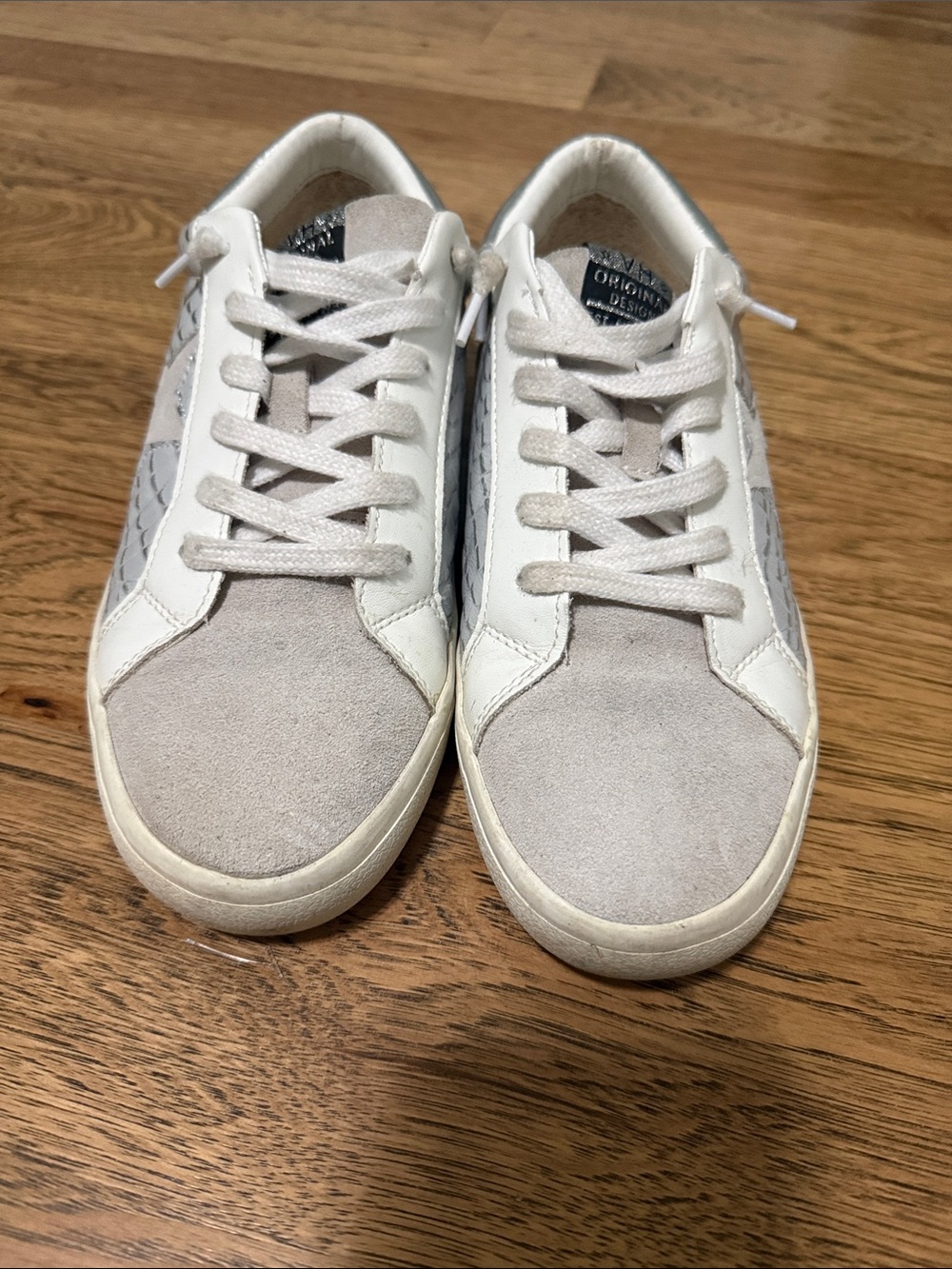 Vintage Havana Women's Edge Croc-Embossed Leather size 11